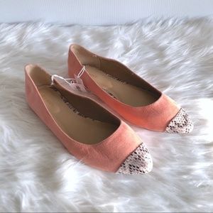 Old Navy Faux Suede Pointy Cap Toe Flat SZ 9 3X$25